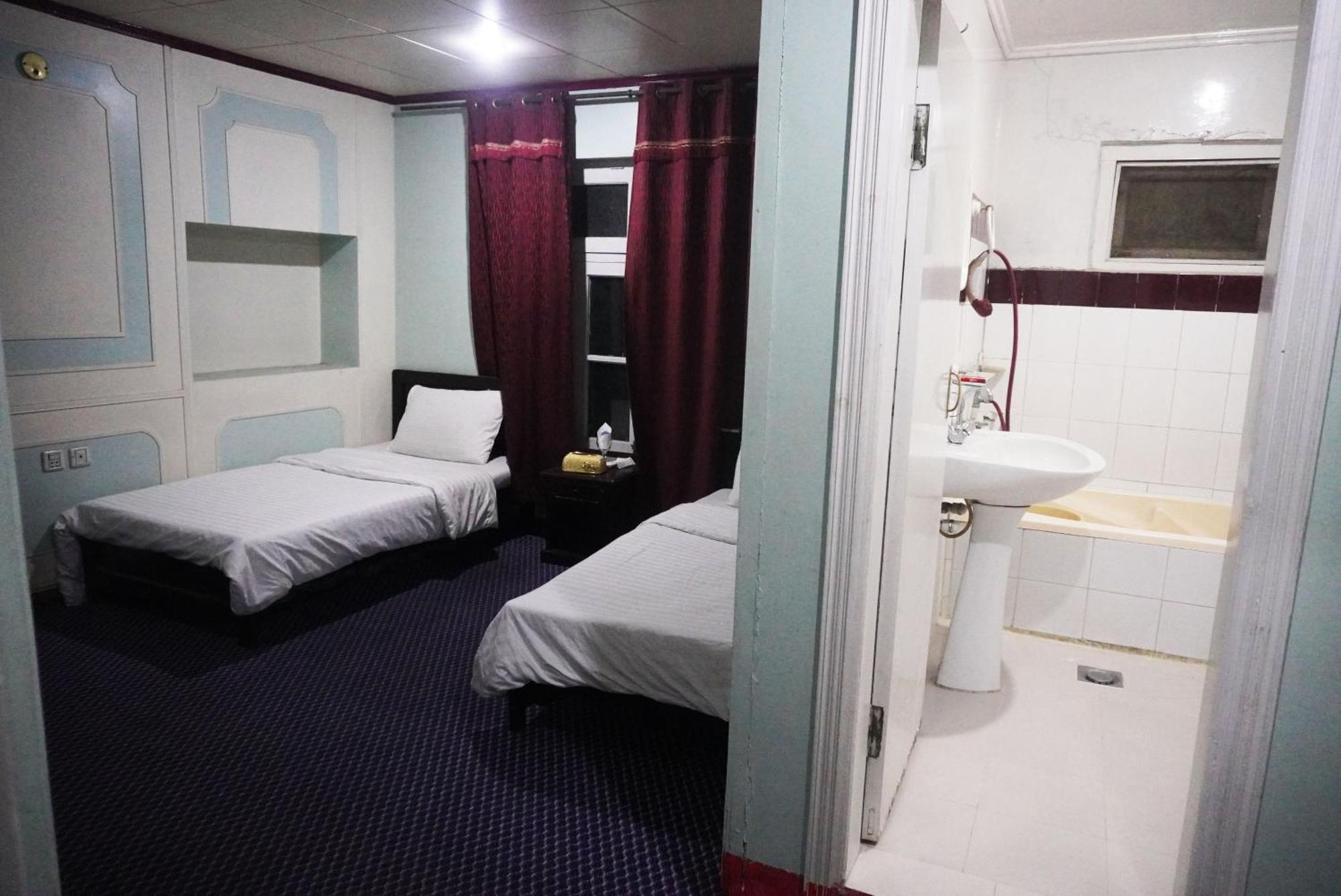 Hotel Dewanekhas Skardu Eksteriør bilde
